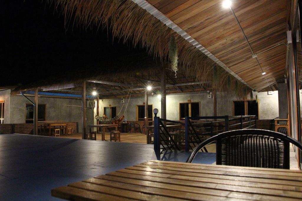 The Noi Guest House & Restaurant Koh Lipe Eksteriør bilde
