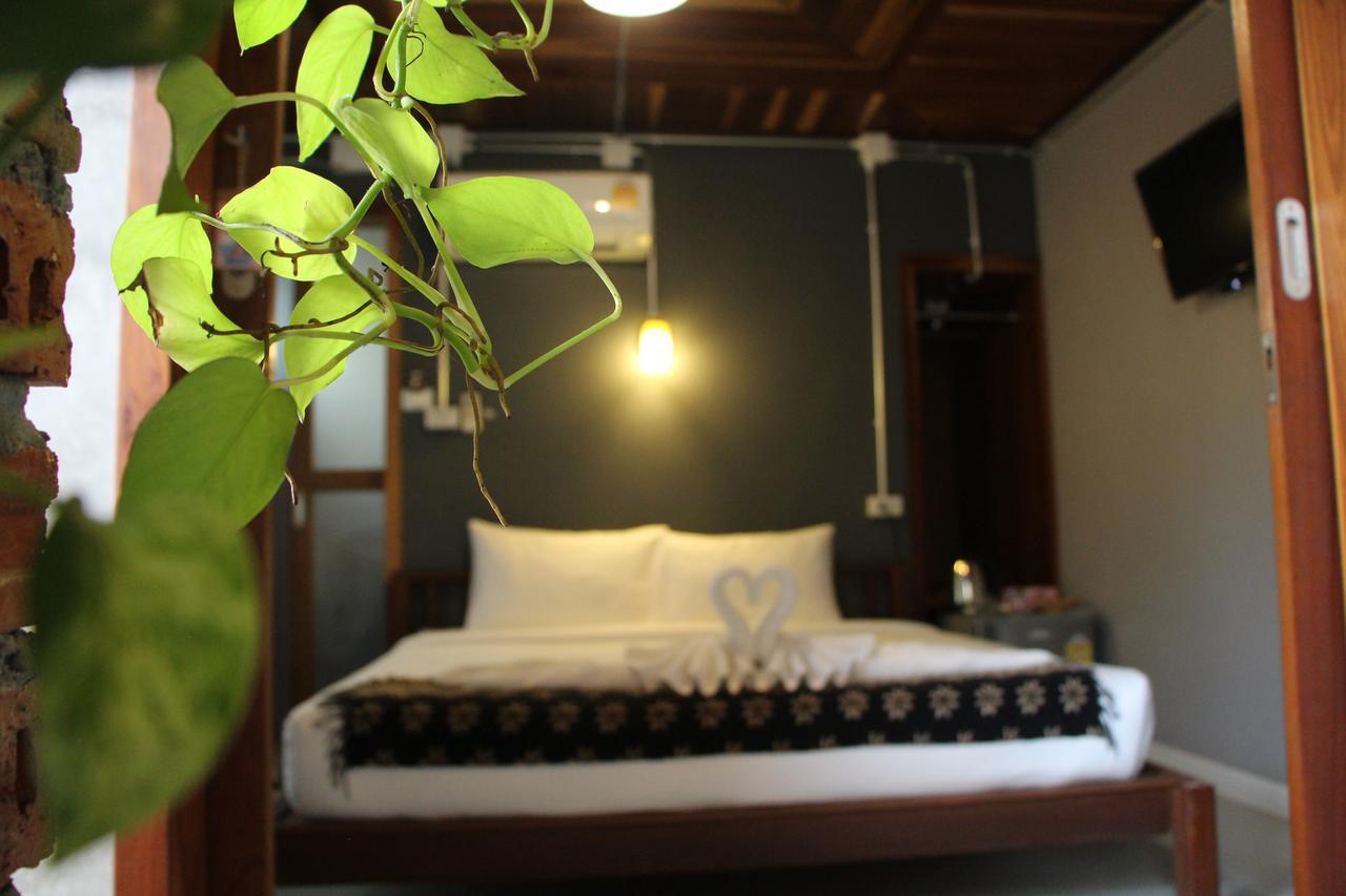 The Noi Guest House & Restaurant Koh Lipe Eksteriør bilde