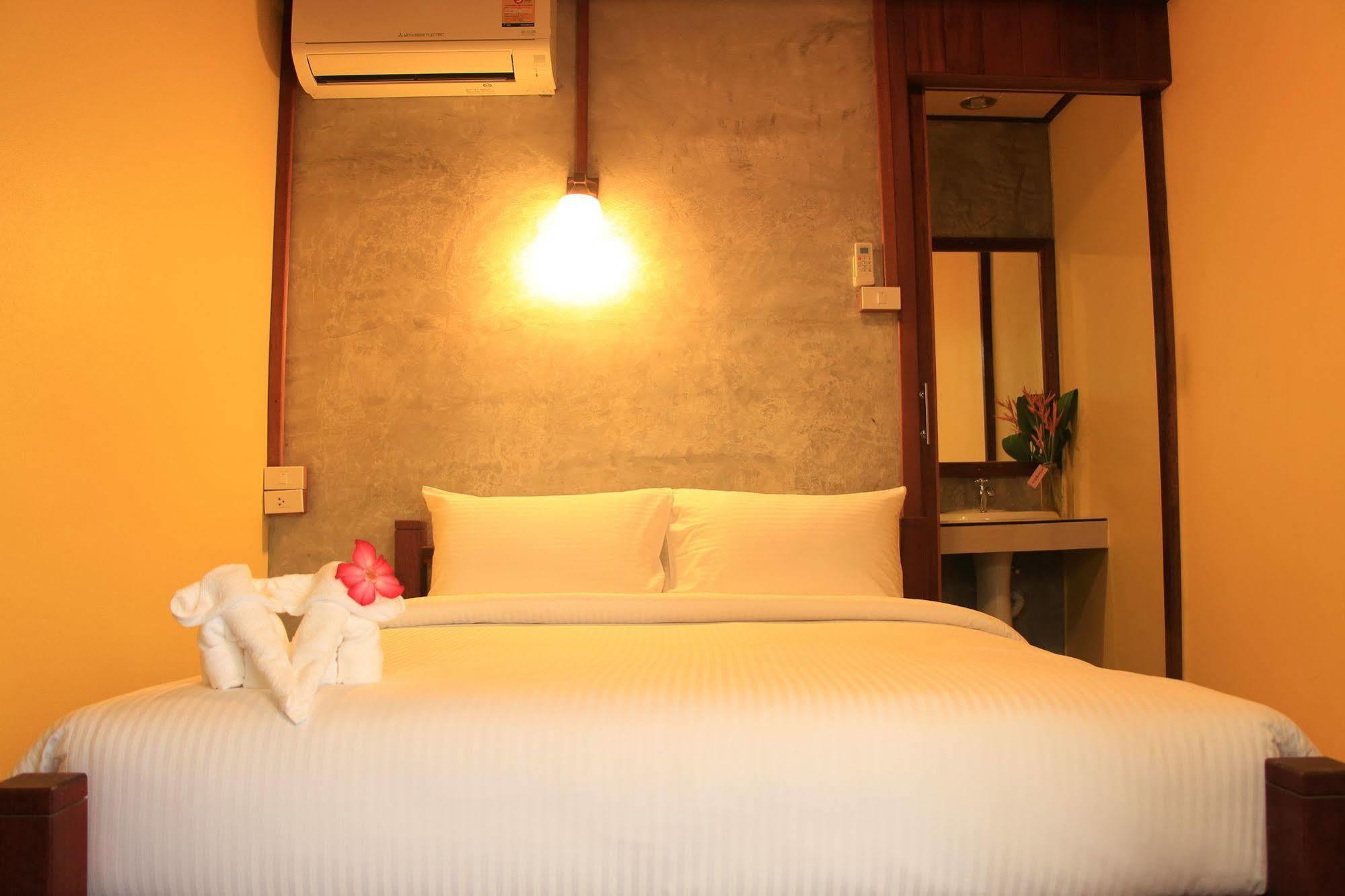 The Noi Guest House & Restaurant Koh Lipe Eksteriør bilde