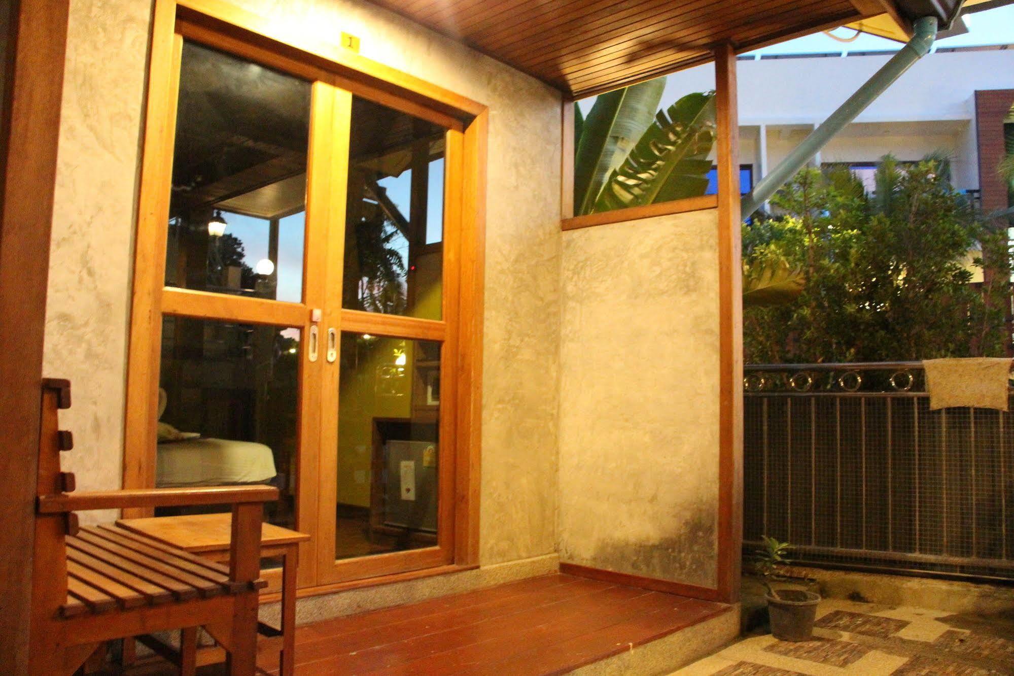 The Noi Guest House & Restaurant Koh Lipe Eksteriør bilde